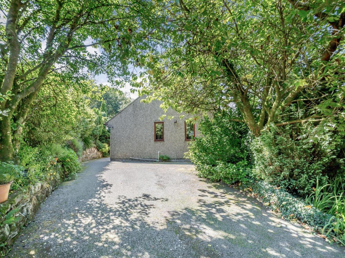 LlanfachrethLlety Nest别墅 外观 照片